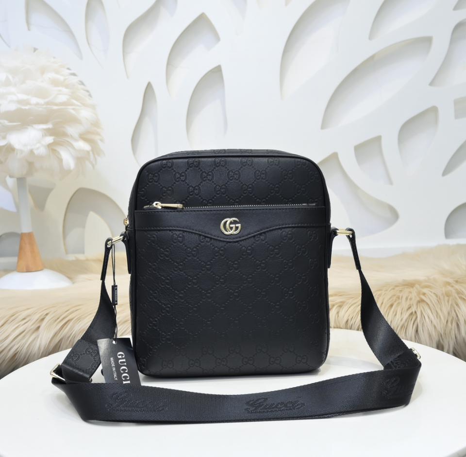 L’ultima borsa a tracolla da uomo di Gucci