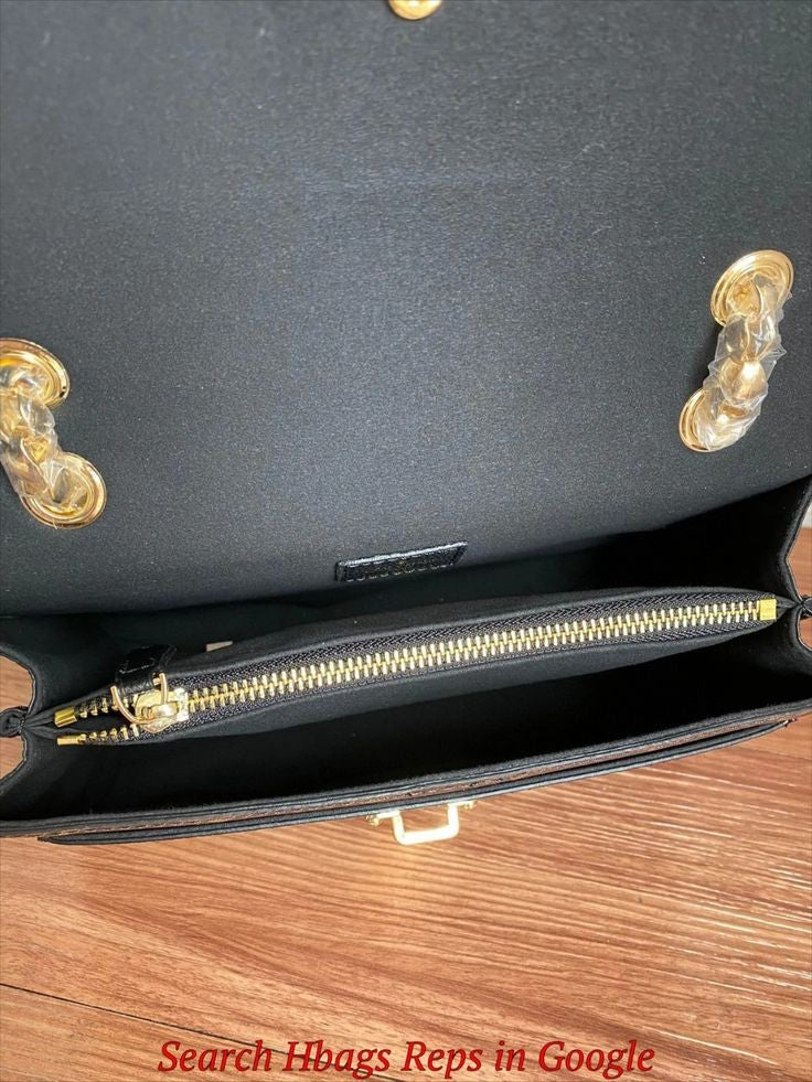 Louis Vuitton Victoire in Tela Monogram e Pelle