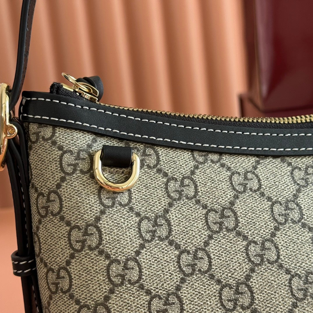 Gucci crossbody bag