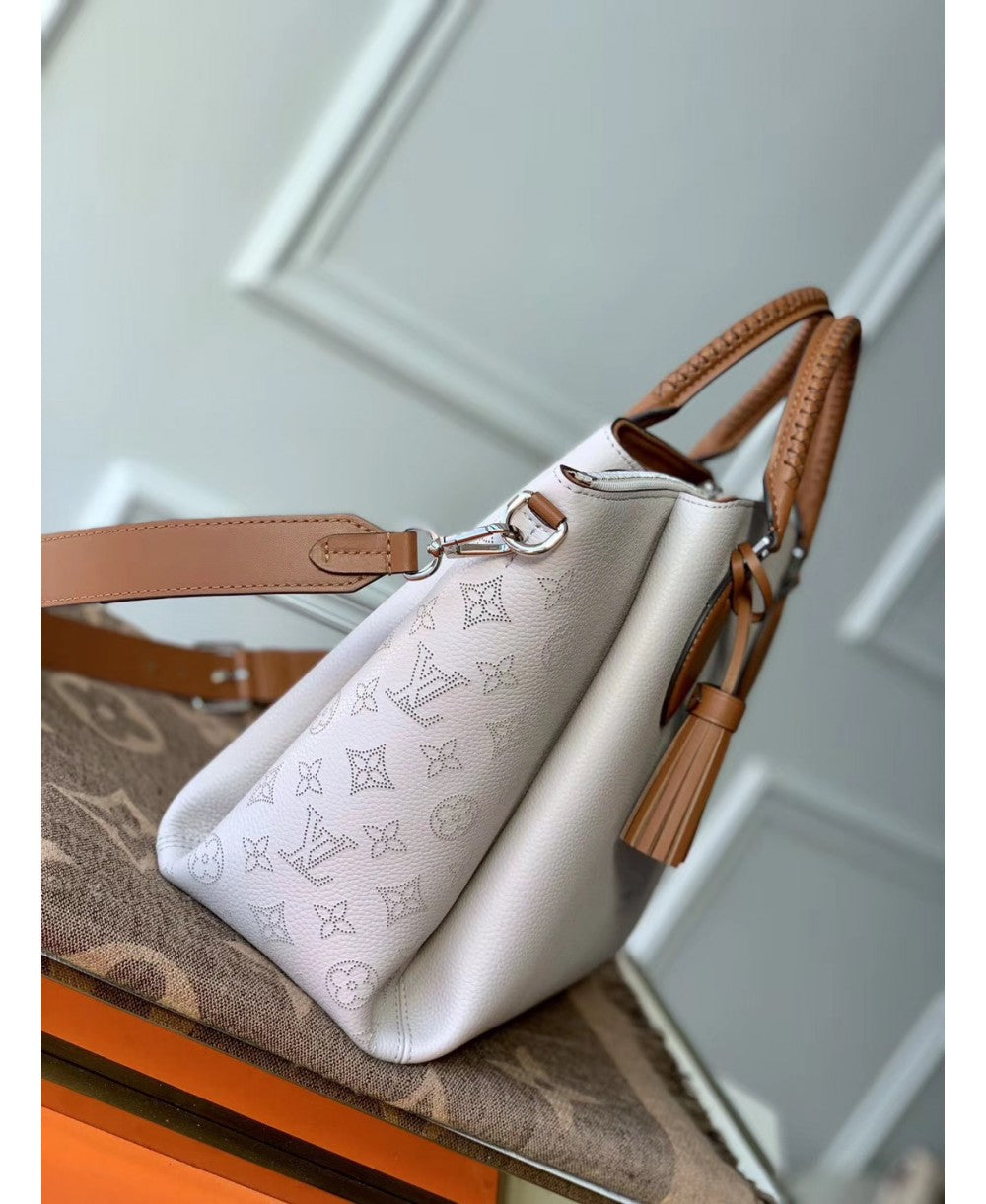 Louis Vuitton Haumea in Morbida Pelle Mahina